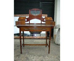 G M Ellwood for J S Henry. A stunning pure Arts and Crafts desk - Thumbnail 2