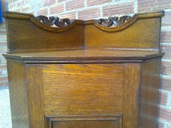 Arthur Simpson. An exceptional quality Arts and Crafts corner cupboard - Thumbnail 3