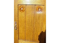 E A Taylor for Wylie and Lochhead. An oak Arts and Crafts sideboard - Thumbnail 5