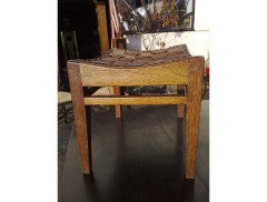 Arthur Simpson. An oak Arts and Crafts stool - Thumbnail 2