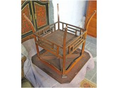 E W Godwin for Collinson and Lock. An exceptional quality Anglo-Japanese mahogany sidetable - Thumbnail 4