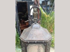 An Arts and Crafts hand forged iron lantern - Thumbnail 3