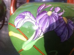 A good rare pair of Foley Intarsio vases, hand decorated with vivid swirling Iris's on a rich green back ground - Thumbnail 11