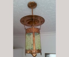 An impressive centre lantern with floral vaseline shade - Thumbnail 1