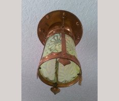 An impressive centre lantern with floral vaseline shade - Thumbnail 3