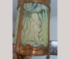 An impressive centre lantern with floral vaseline shade - Thumbnail 8
