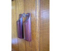 Arthur Simpson. An Arts and Crafts cabinet/linen press - Thumbnail 6
