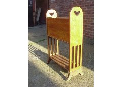 Liberty and Co. A pair of Crafts Glasgow Style oak magazine rack - Thumbnail 1