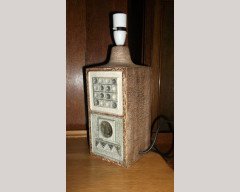 A large Troika 1960/70's stoneware table lamp signed to the base AB for Alison Bridgen who was the senior decorator at Troika. - Thumbnail 3