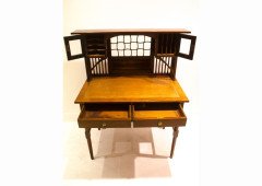 E W Godwin for William Watt. An Anglo-Japanese writing desk - Thumbnail 2