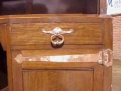J S Henry. An Arts and Crafts oak dresser - Thumbnail 9