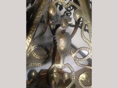 Alfred Bucknell. An exceptional Arts and Crafts hand made brass table lamp with a Heron. - Thumbnail 7