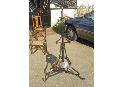 A Glasgow school wrought iron and copper standard lamp - Thumbnail 1
