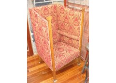 An Arts and Crafts armchair - Thumbnail 2