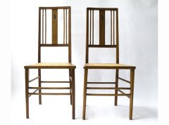 Ambrose Heal. A good pair of Arts and Crafts oak side chairs - Thumbnail 1