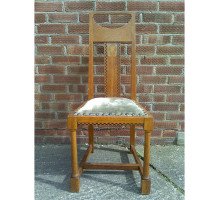 G M Ellwood for J S Henry. A rare and important Arts and Crafts oak armchair and matching side chair - Thumbnail 18