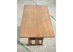 G M Ellwood for J S Henry. A matching pair of architectural Arts and Crafts oak side tables (only one shown) - Thumbnail 3