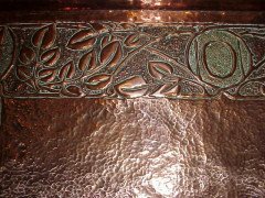 An Arts and Crafts copper tray - Thumbnail 2