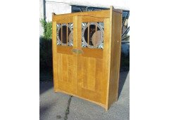 George Walton. An Arts and Crafts Glasgow School oak double wardrobe - Thumbnail 2