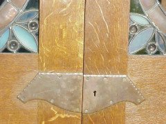 George Walton. An Arts and Crafts Glasgow School oak double wardrobe - Thumbnail 3