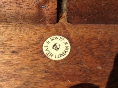 Heals of London. A rare sidetable - Thumbnail 11