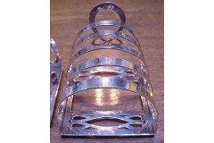 Liberty and Co. A wonderful pair of silver toast racks in the Glasgow Style - Thumbnail 2