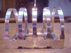 Liberty and Co. A wonderful pair of silver toast racks in the Glasgow Style - Thumbnail 3