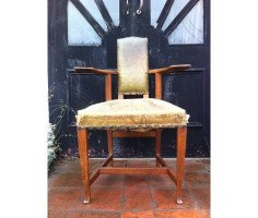 George Walton. A rare Glasgow School oak and leather 'Abingdon' armchair - Thumbnail 1