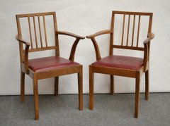 Edward Barnsley. A super quality pair of Cotswold style oak armchair - Thumbnail 1