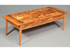 Gordon Russell. A figured yew wood coffee table - Thumbnail 1