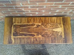 Gordon Russell. A figured yew wood coffee table - Thumbnail 3