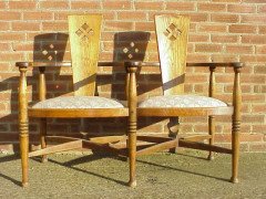 George Walton. An Arts and Crafts love seat - Thumbnail 2