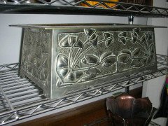 Margaret Gilmour (attributed). A silver-plated planter - Thumbnail 2
