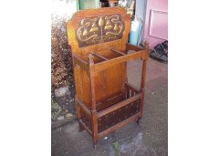 Norman and Stacey. An excellent quality oak Arts and Crafts stick stand - Thumbnail 3