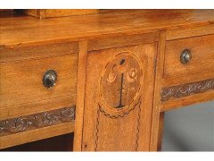 Wylie and Lochhead (attributed). A Glasgow School oak and inlaid dresser - Thumbnail 2