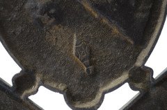 Robbins and Co. An Anglo-Japanese cast iron stickstand with floral decor - Thumbnail 5