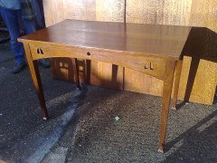 E A Taylor for Wylie and Lochhead. A top quality Glasgow School Arts and Crafts quarter sawn oak oblong table - Thumbnail 2