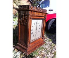 An important Gothic Revival oak bracket clock from Middlesex Guildhall in Parliament Square London - Thumbnail 5