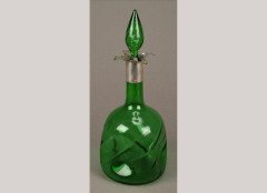 William Hutton. A silver mounted green glass spirit decanter and stopper - Thumbnail 1