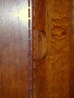Romney Green. A Cotswold School hanging corner cabinet - Thumbnail 5