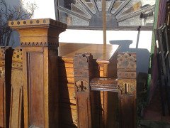 A Set of Good Gothic Revival Oak Inlaid Stair Posts - Thumbnail 4