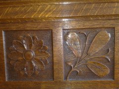 Bruce Talbert for Gillows. A fine Gothic Revival 1/4 sawn oak bookcase - Thumbnail 6