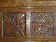Bruce Talbert for Gillows. A fine Gothic Revival 1/4 sawn oak bookcase - Thumbnail 8