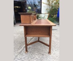 G M Ellwood for J S Henry. An Arts Crafts oak desk inlaid with stylised floral panels - Thumbnail 4