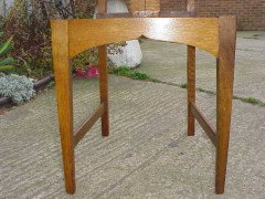 Goodhall, Lambs and Heighway. A Glasgow School Arts and Crafts oak treble wardrobe in the manner of M H Baillie Scott - Thumbnail 17