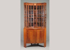 Ernest Gimson (after). A Cotswold School English walnut and chequer lined corner bookcase - Thumbnail 1