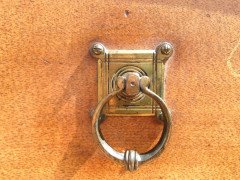 A good quality well designed Anglo-Japanese double wardrobe. - Thumbnail 6