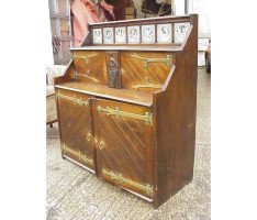 John Pollard Seddon (manner). A Reformed Gothic oak side cabinet - Thumbnail 2