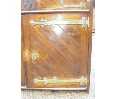 John Pollard Seddon (manner). A Reformed Gothic oak side cabinet - Thumbnail 4