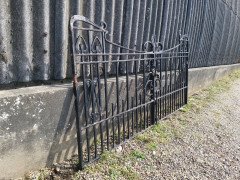 Henry Barton & Co. A rare pair of Arts & Crafts Master Craftsman's hand forged gate - Thumbnail 10